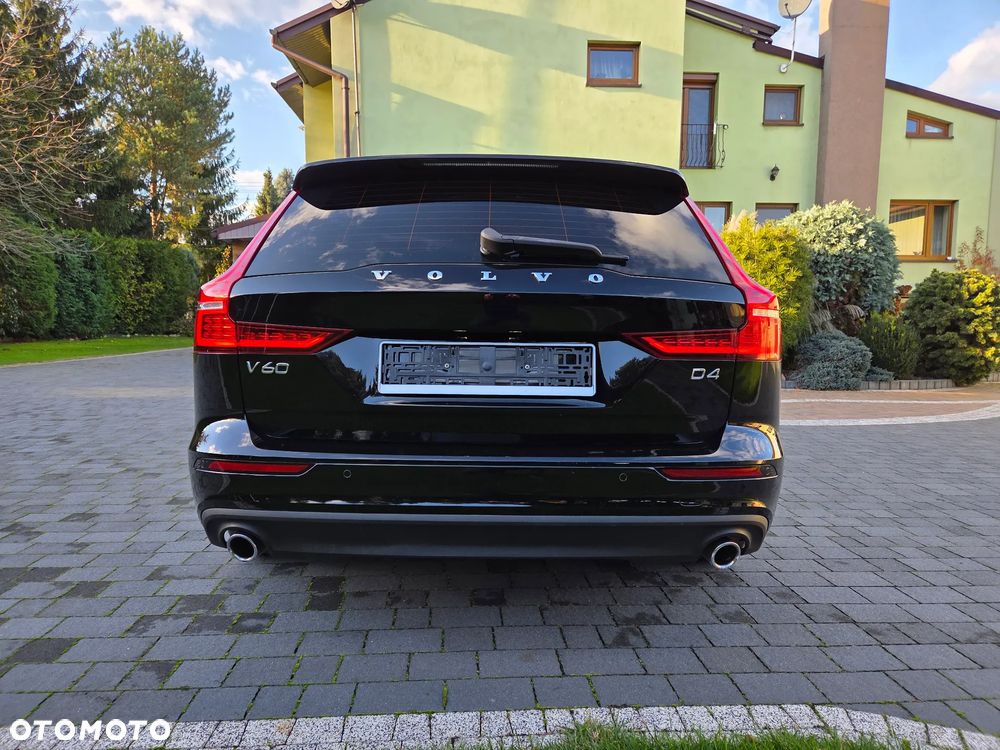 Volvo V60 D4 Geartronic Momentum Pro - 17