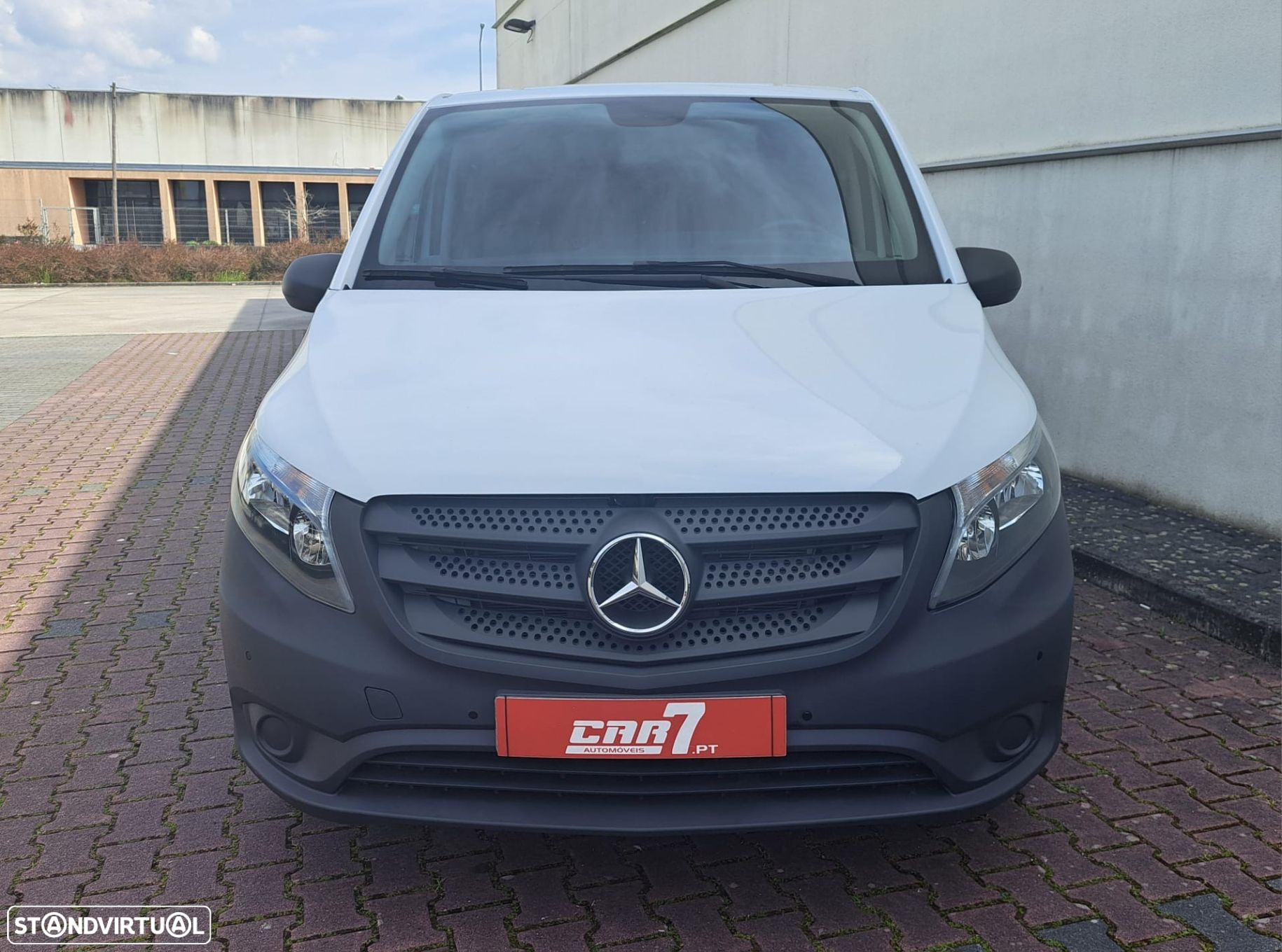 Mercedes-Benz eVito Tourer - 2