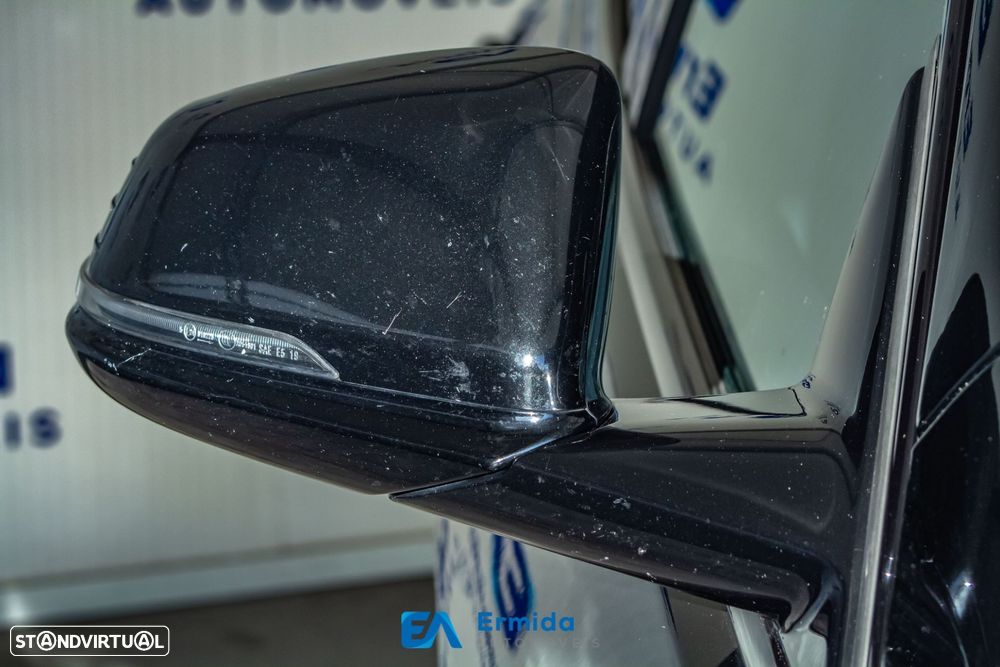 BMW 116 d Pack Desportivo M - 11