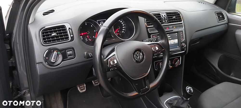 Volkswagen Polo 1.4 TDI (Blue Motion Technology) Comfortline - 8