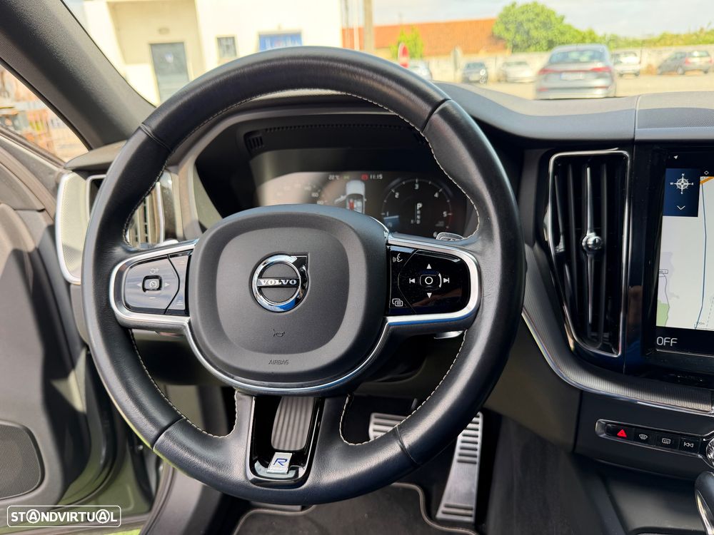 Volvo XC 60 2.0 D4 R-Design AWD Cluster C Geartronic - 22