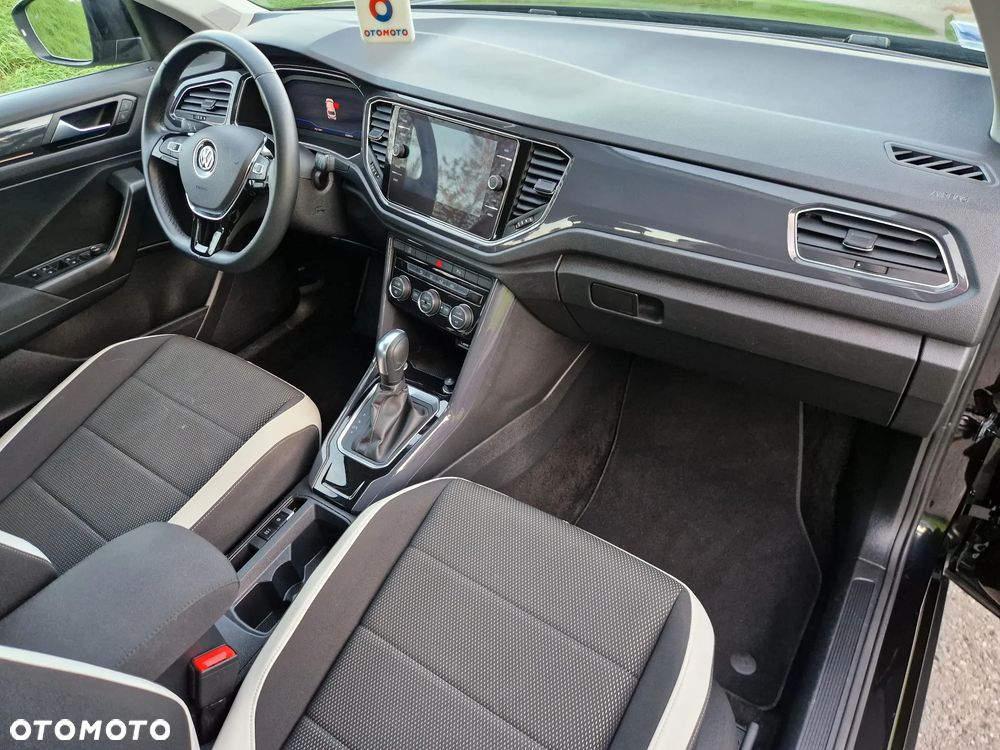 Volkswagen T-Roc - 22