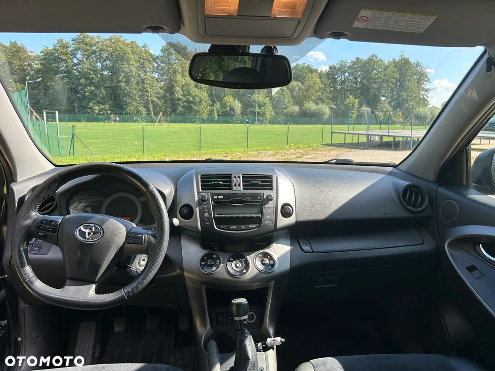 Toyota RAV4 2.0 VVT-i Luna - 17