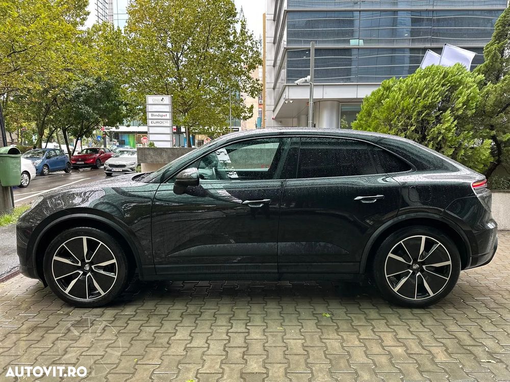 Porsche Macan 100 kWh - 17