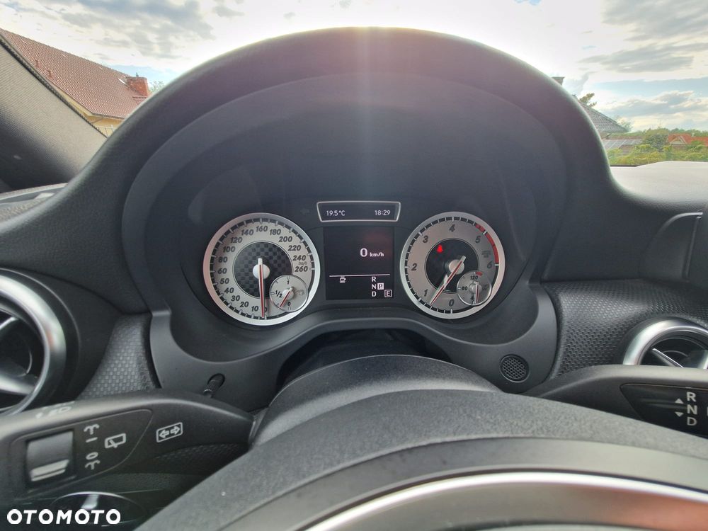 Mercedes-Benz Klasa A 200 CDI (BlueEFFICIENCY) 7G-DCT Urban - 13