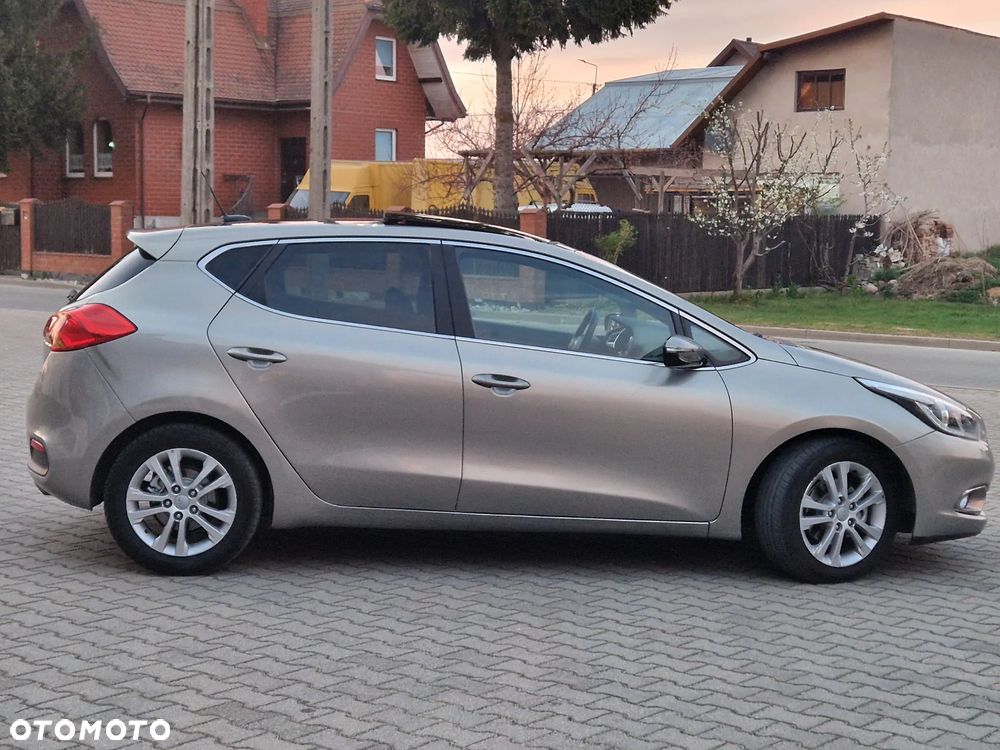 Kia Ceed 1.6 GDI Business Line - 21