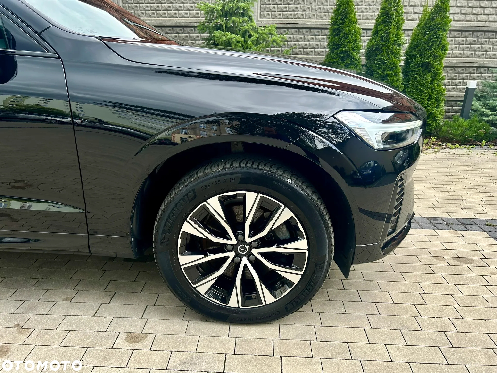 Volvo XC 60 B4 D AWD Plus Dark - 9