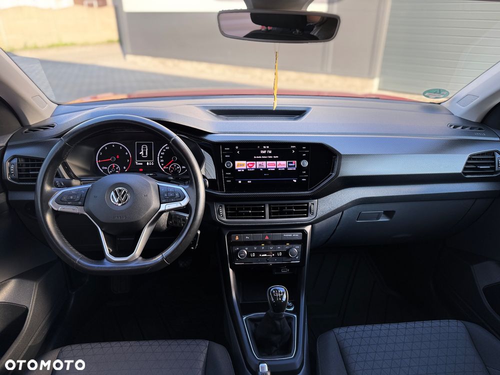 Volkswagen T-Cross - 15