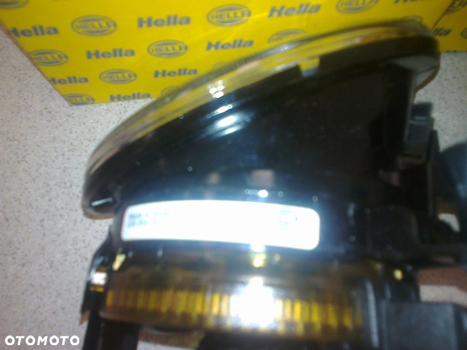 Halogen Przeciwmgielny VW BEETLE CADDY EOS 2010- ORYGINAŁ HELLA Nowy 5K0941700 5K0941699 - 2