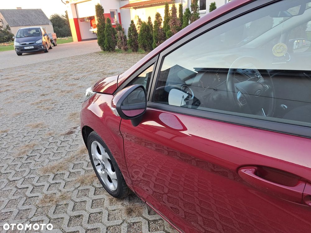 Ford Fiesta - 16