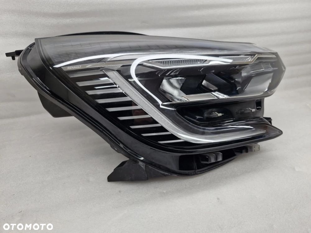 RENAULT CAPTUR II FULL LED LAMPA PRAWA PRZÓD 260104525R - 3