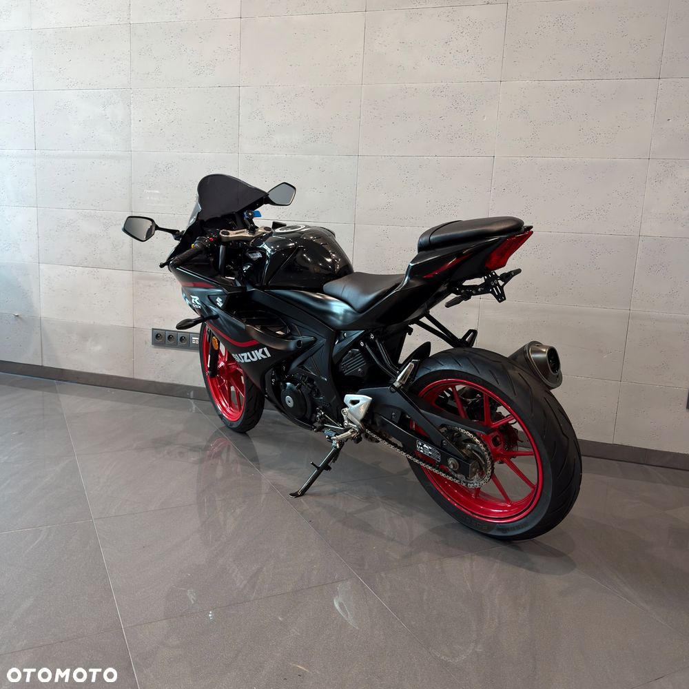 Suzuki GSX-R - 9