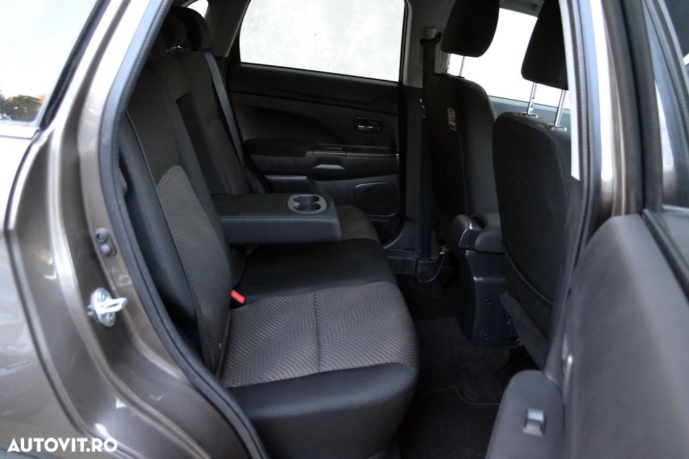 Mitsubishi ASX 1.8 DI-D 4WD Intense - 14
