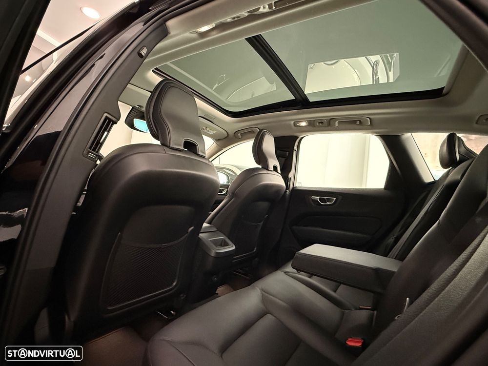 Volvo XC 60 2.0 B4 Inscription Geartronic - 17