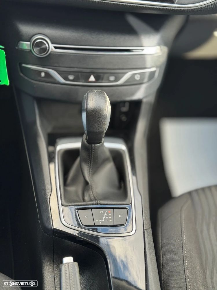 Peugeot 308 SW 1.6 BlueHDi Allure EAT6 - 11