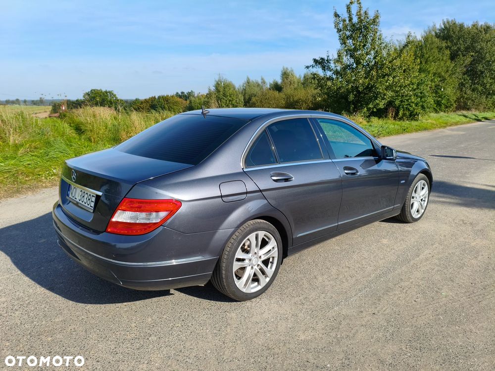 Mercedes-Benz Klasa C 200 CGI Automatik BlueEFFICIENCY - 3