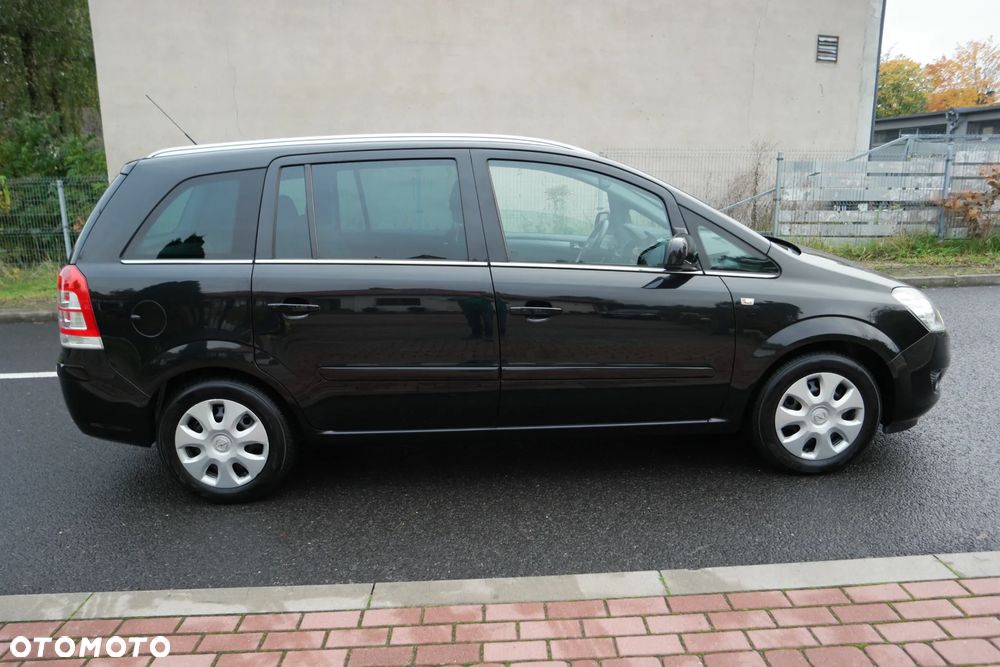 Opel Zafira - 13