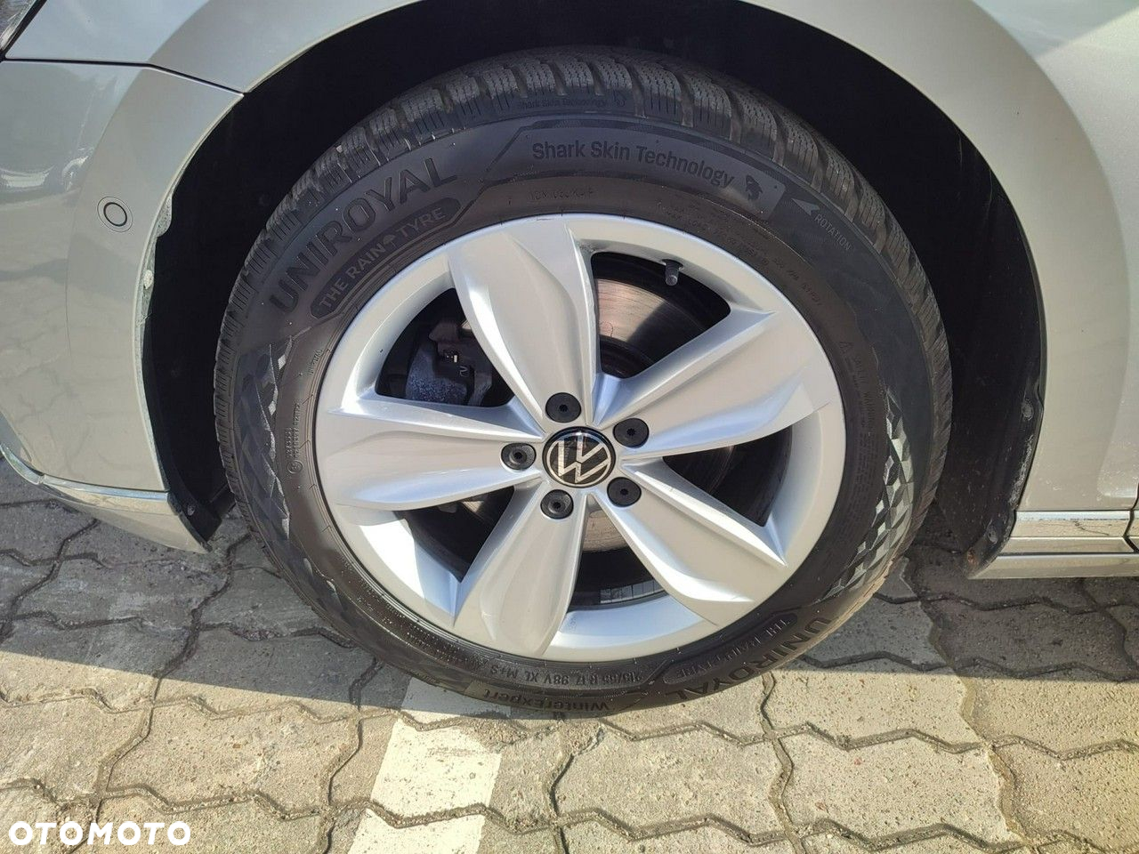 Volkswagen Passat - 29