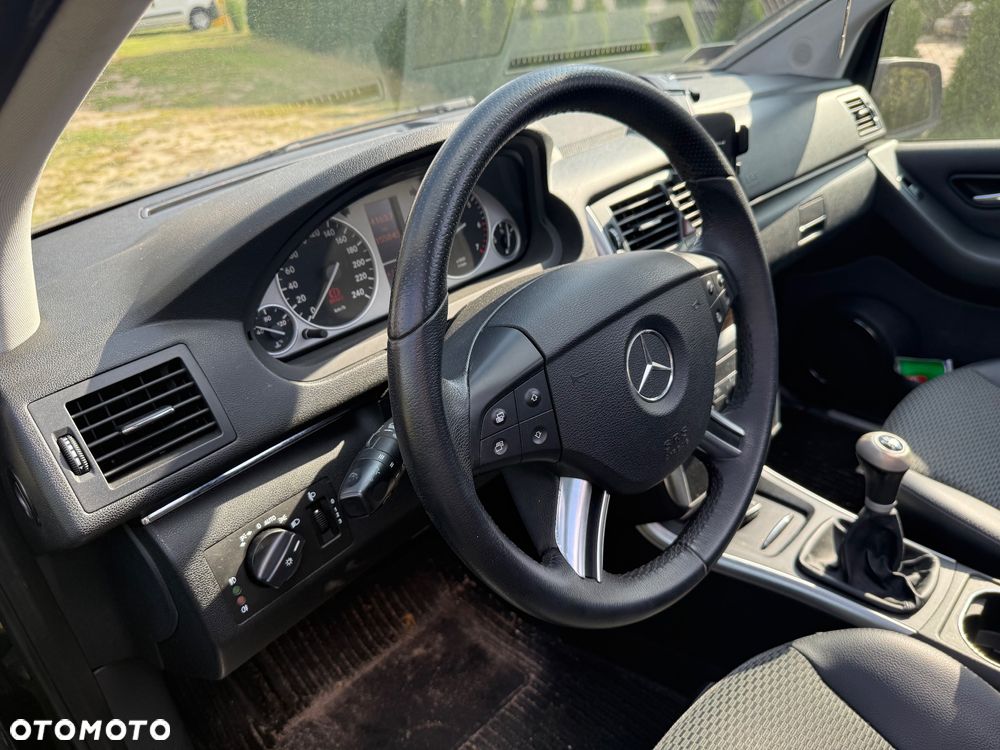 Mercedes-Benz Klasa B 150 - 9