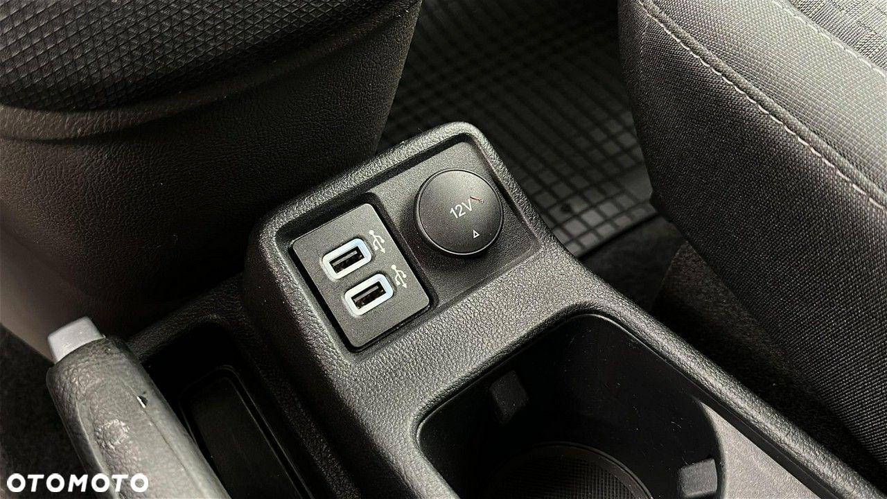 Ford Transit Connect - 21