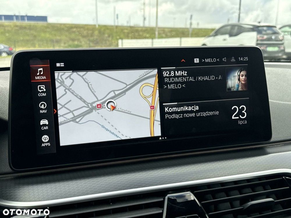 BMW Seria 5 520d M Sport - 23