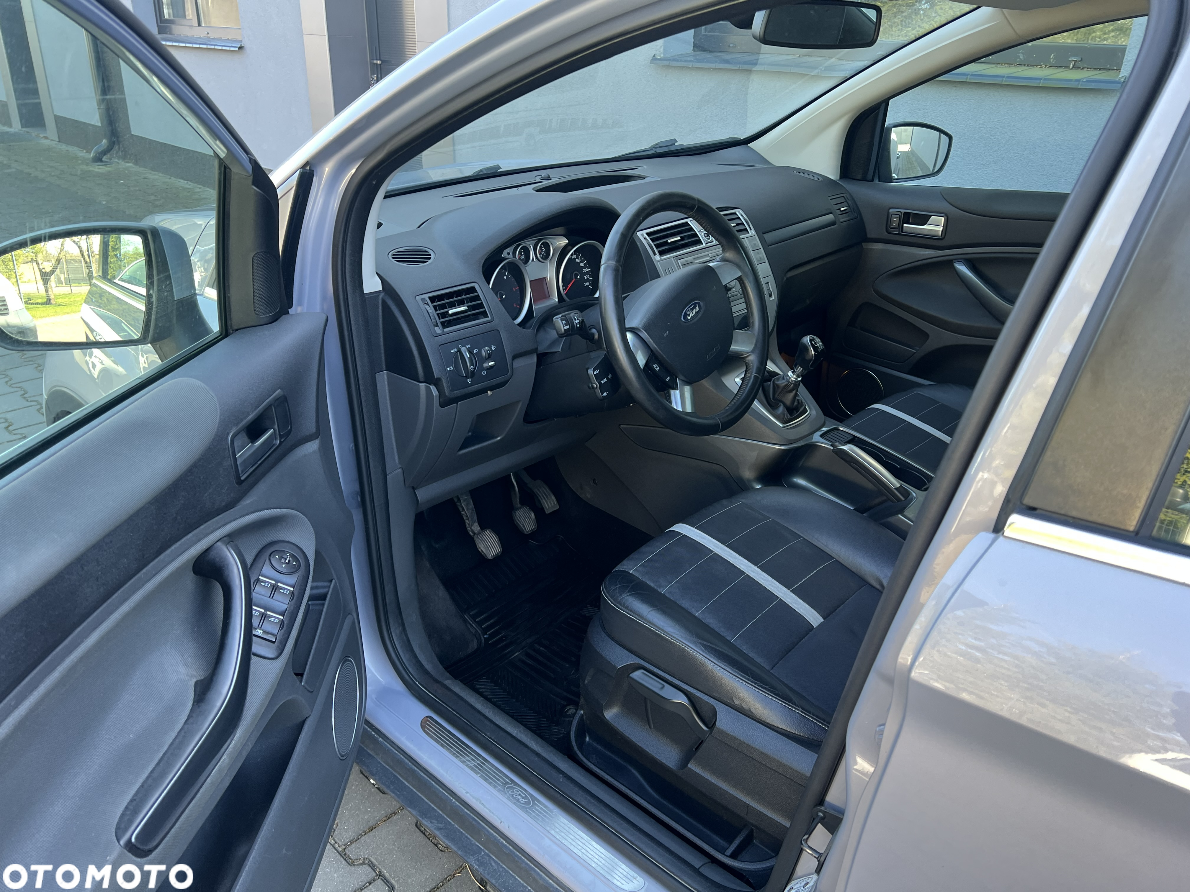 Ford Kuga 2.0 TDCi 4WD Titanium - 7