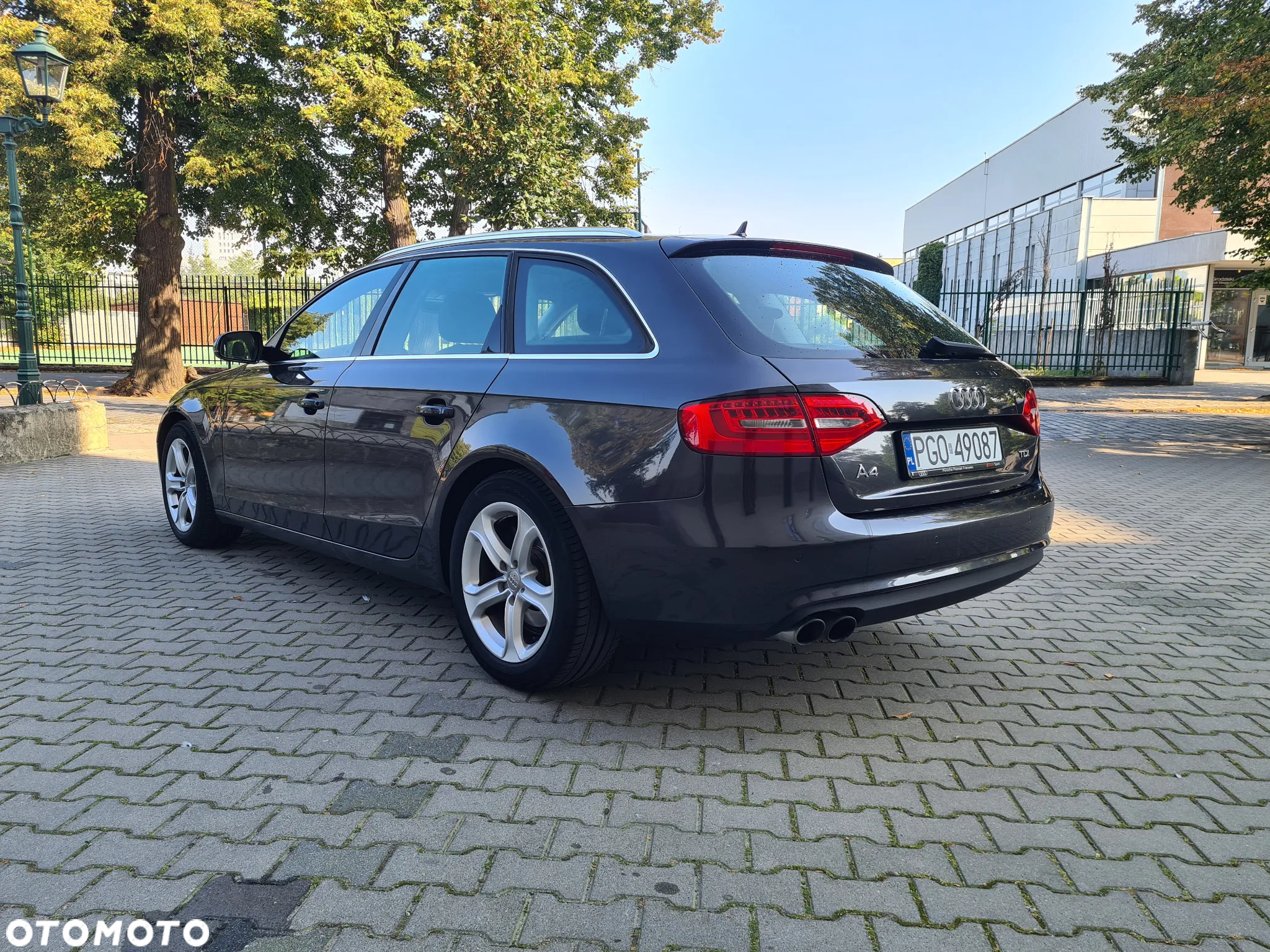 Audi A4 Avant 2.0 TDI ultra - 4