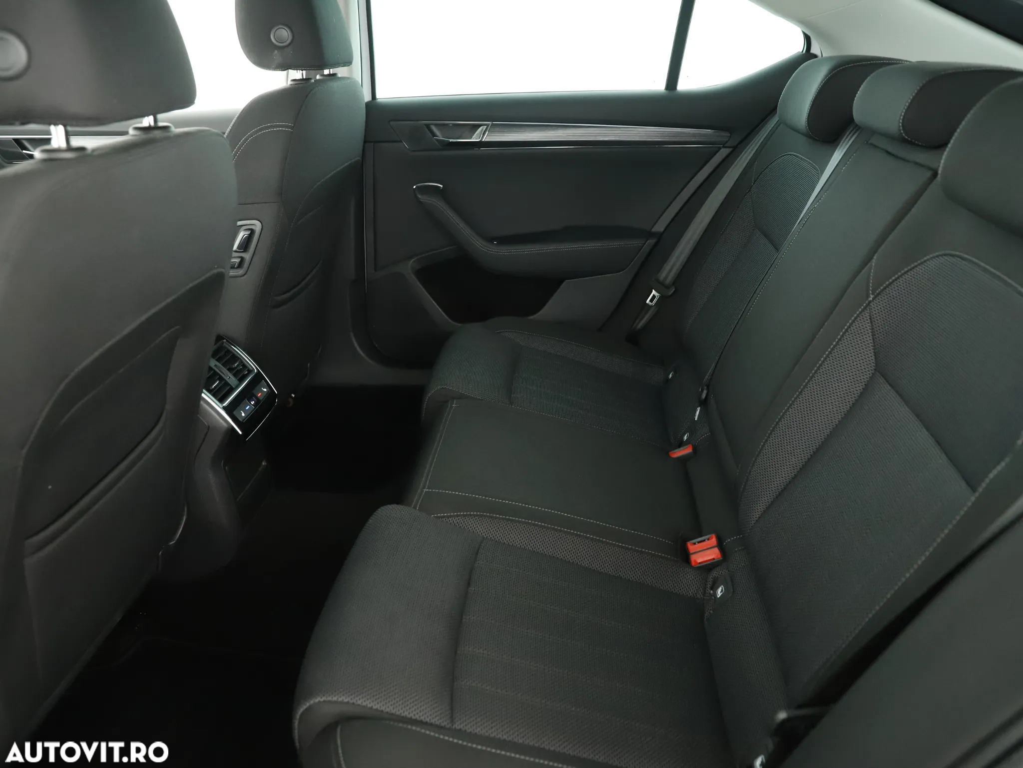 Skoda Superb 1.4 TSI PHEV Style - 24