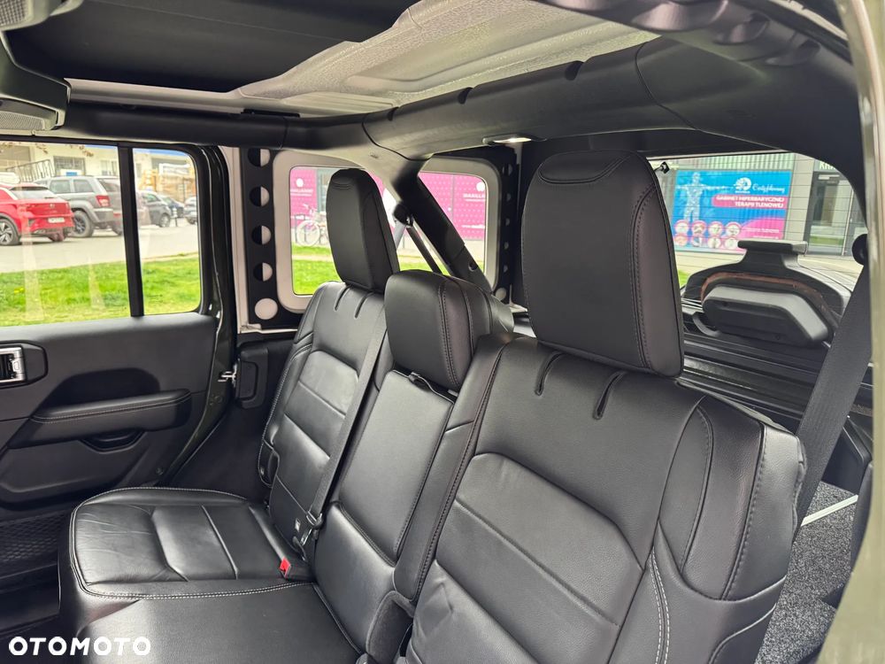 Jeep Wrangler Unlimited GME 2.0 Turbo Sahara - 3