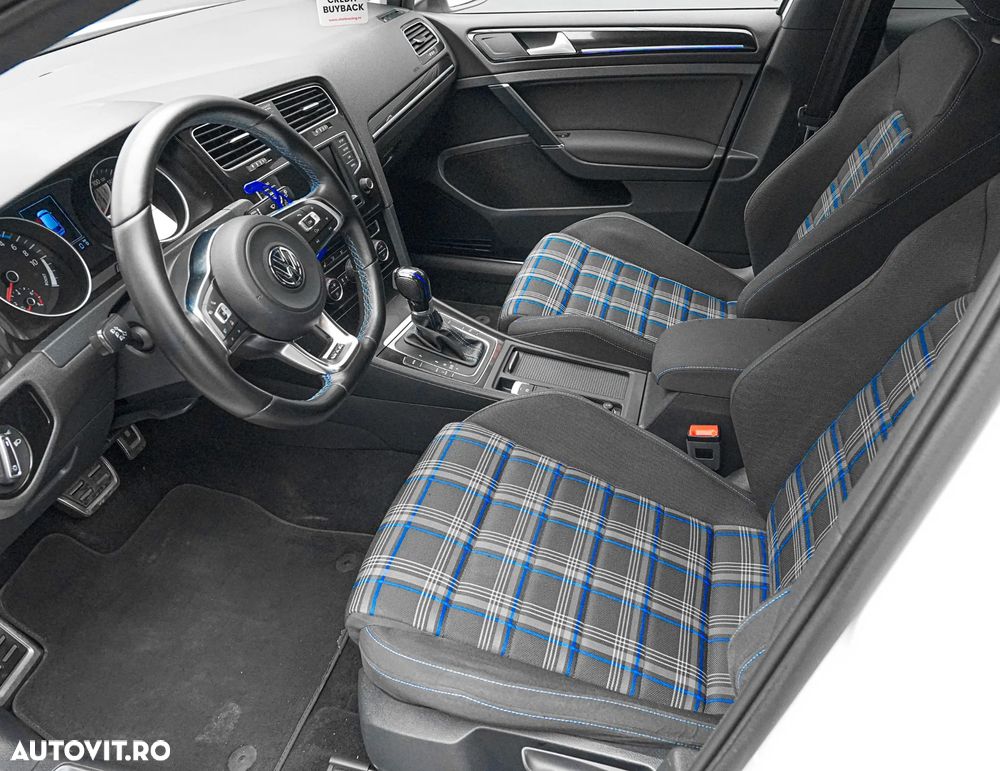 Volkswagen Golf 1.4 GTE Plug-In-Hybrid DSG - 12