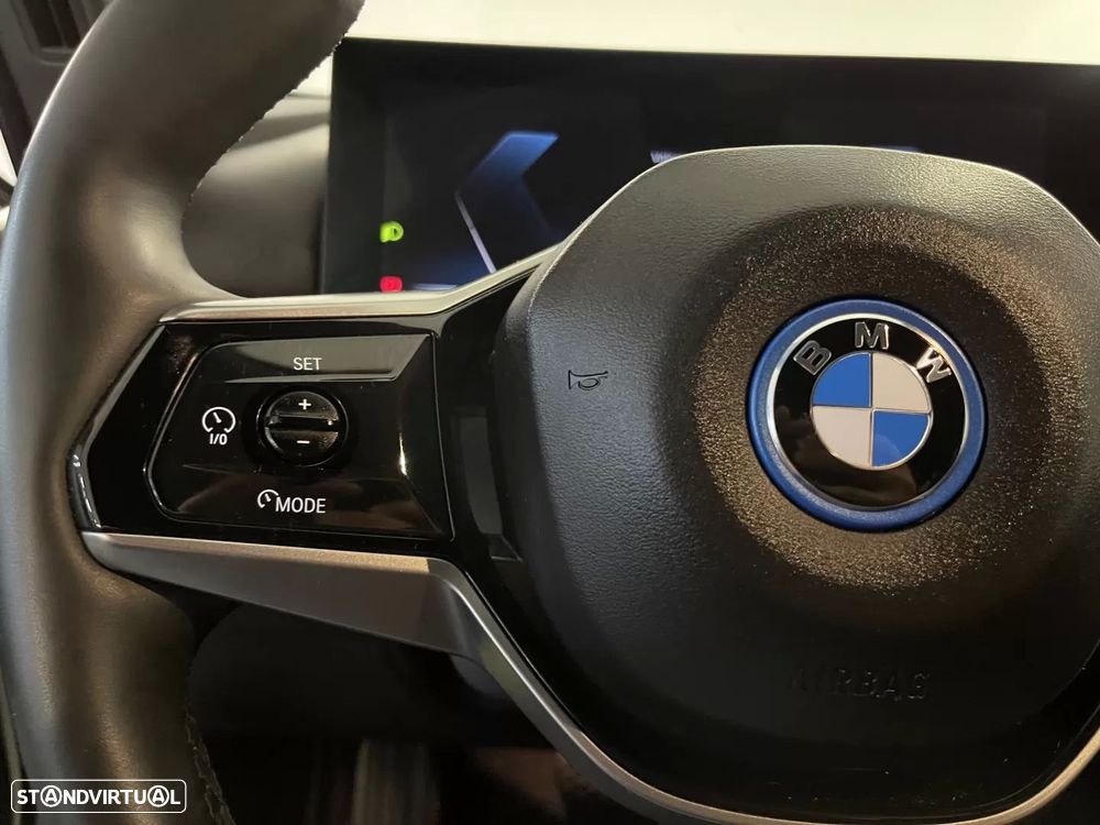 BMW i5 eDrive40 - 22