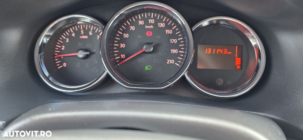 Dacia Sandero 0.9 90CP Laureate - 9