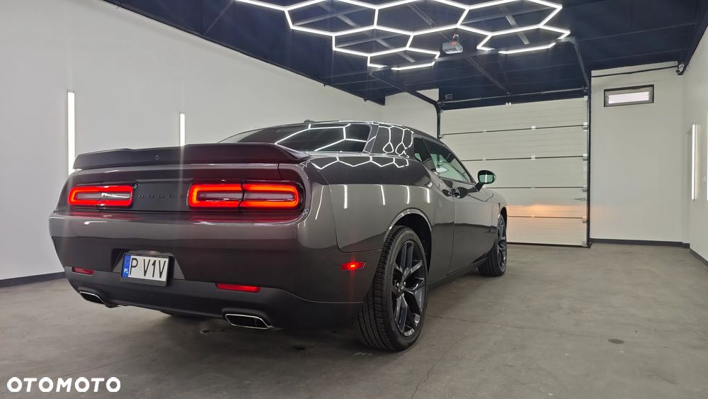 Dodge Challenger - 39