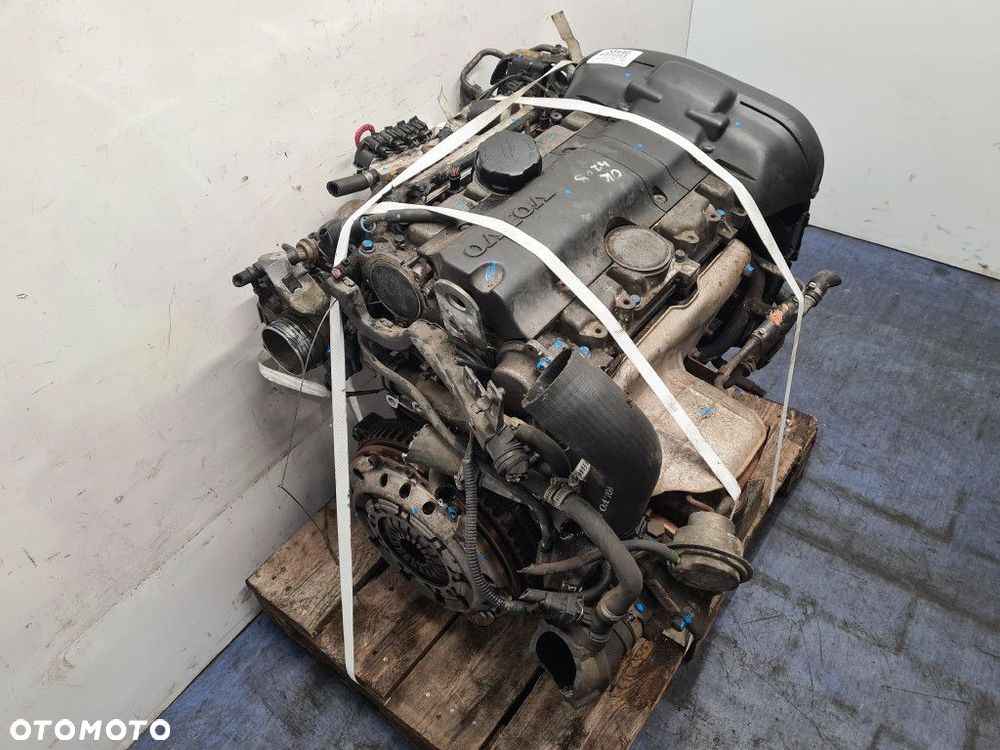 VOLVO V40 2.0 T 163 KM SILNIK BENZYNOWY B 4204 T3 - 11