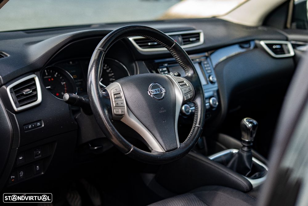 Nissan Qashqai 1.5 dCi N-Connecta 18 - 11