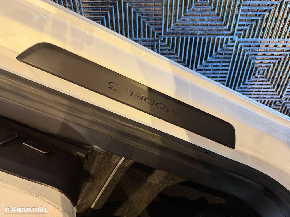 Tesla Model 3 Performance Dual Motor AWD - 25