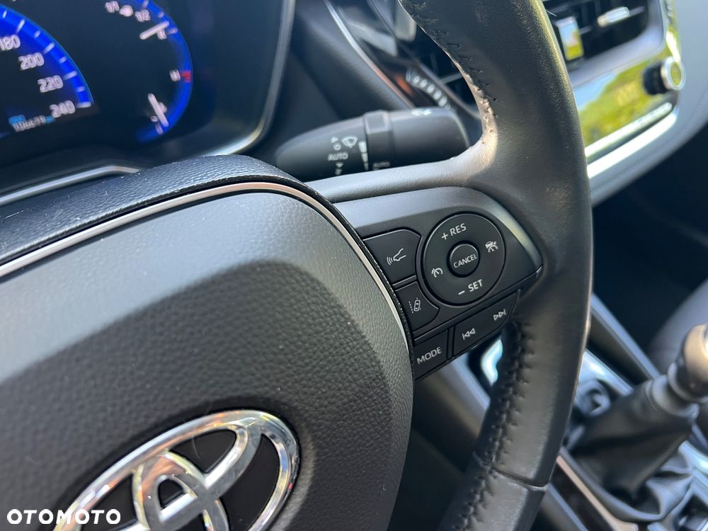Toyota Corolla 1.6 Comfort - 19