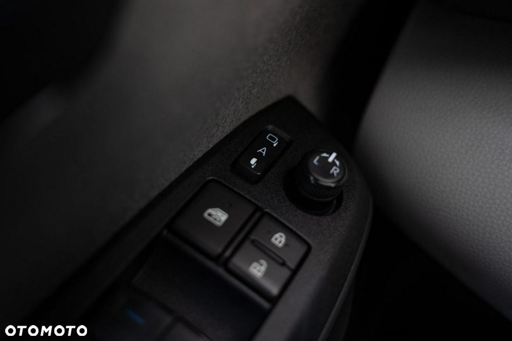 Toyota Yaris Hybrid 1.5 Selection Elegant - 22