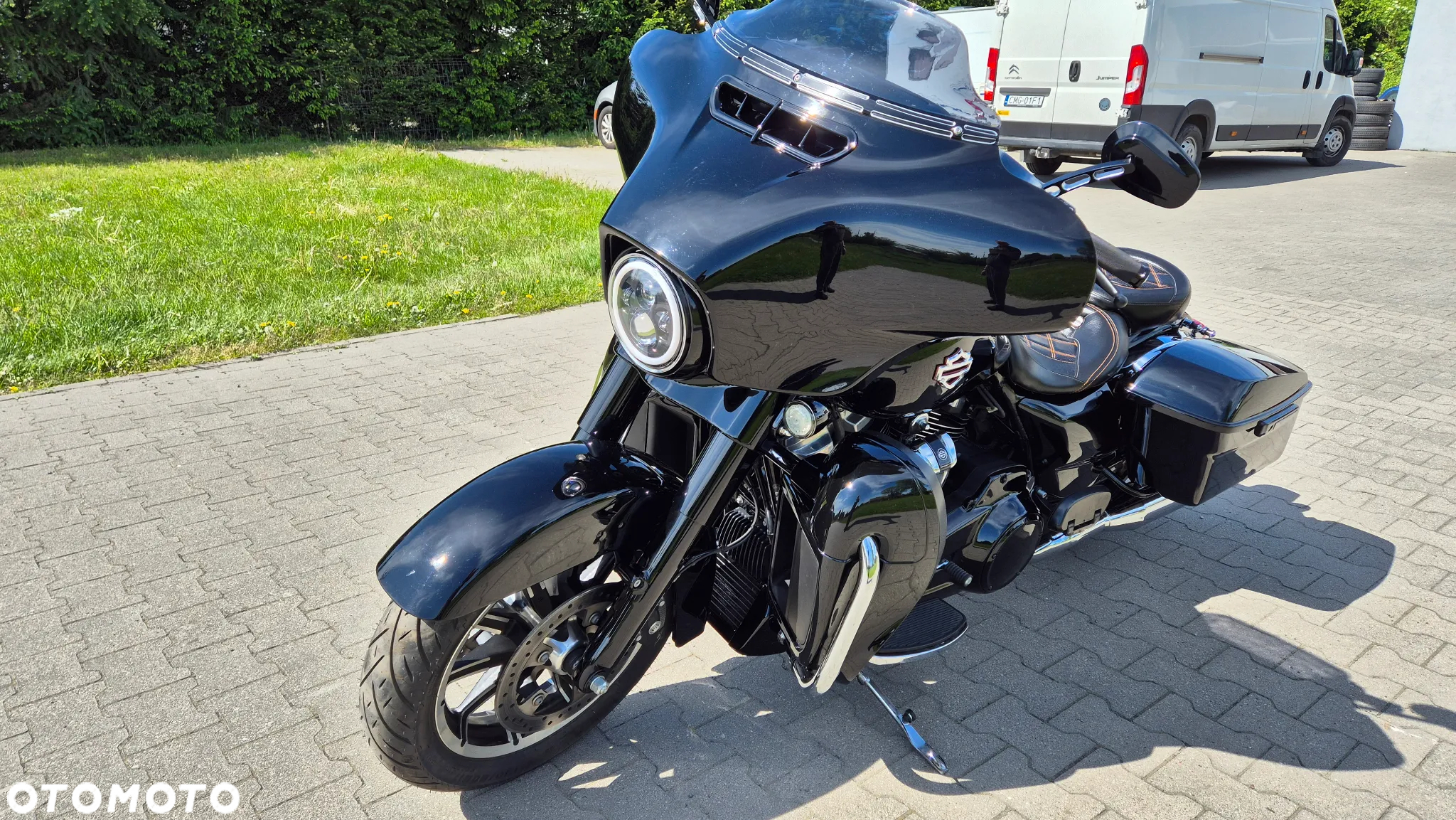 Harley-Davidson FLH Electra Glide - 6