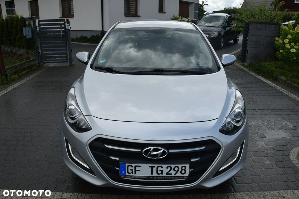 Hyundai i30 blue 1.6 GDI Trend - 4