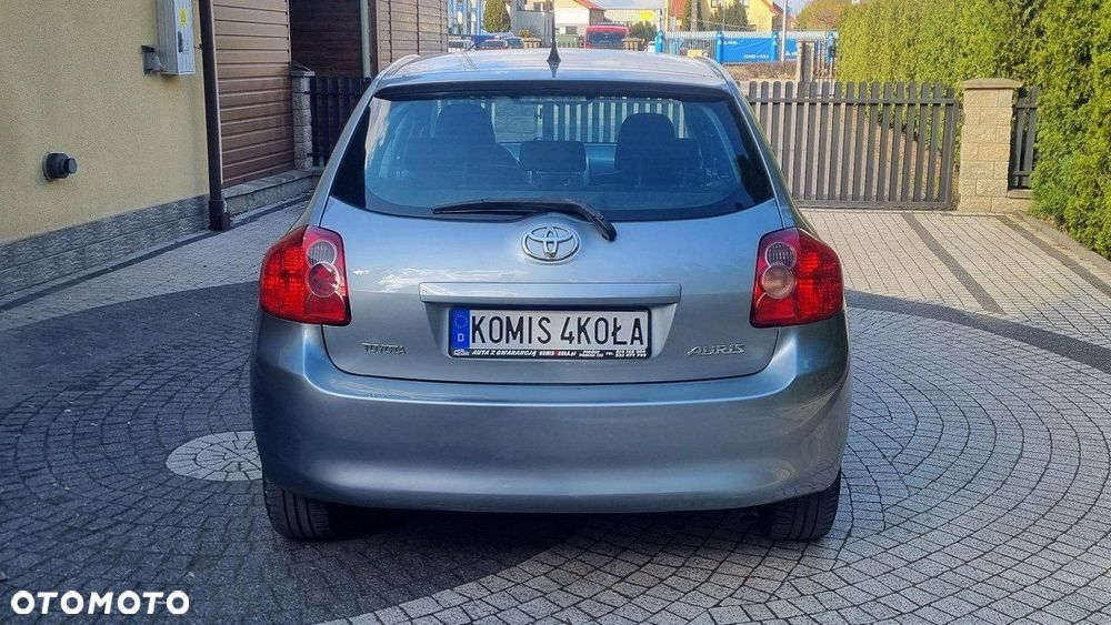 Toyota Auris - 5