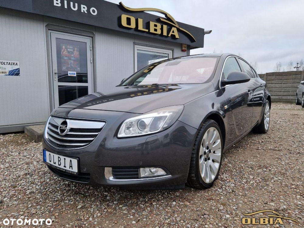 Opel Insignia - 1