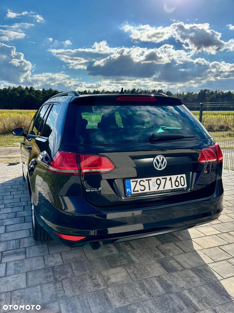 Volkswagen Golf 1.6 TDI Trendline DSG - 12