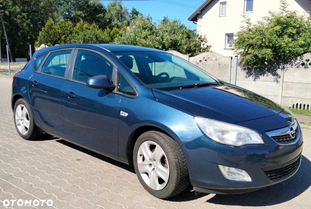 Opel Astra - 4
