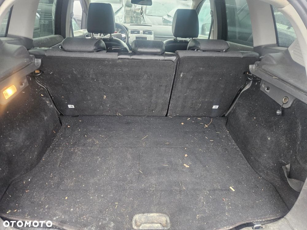 Ford Kuga 2.0 TDCi 4x4 Titanium - 12