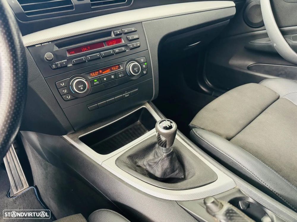 BMW 118 d Pack M - 24
