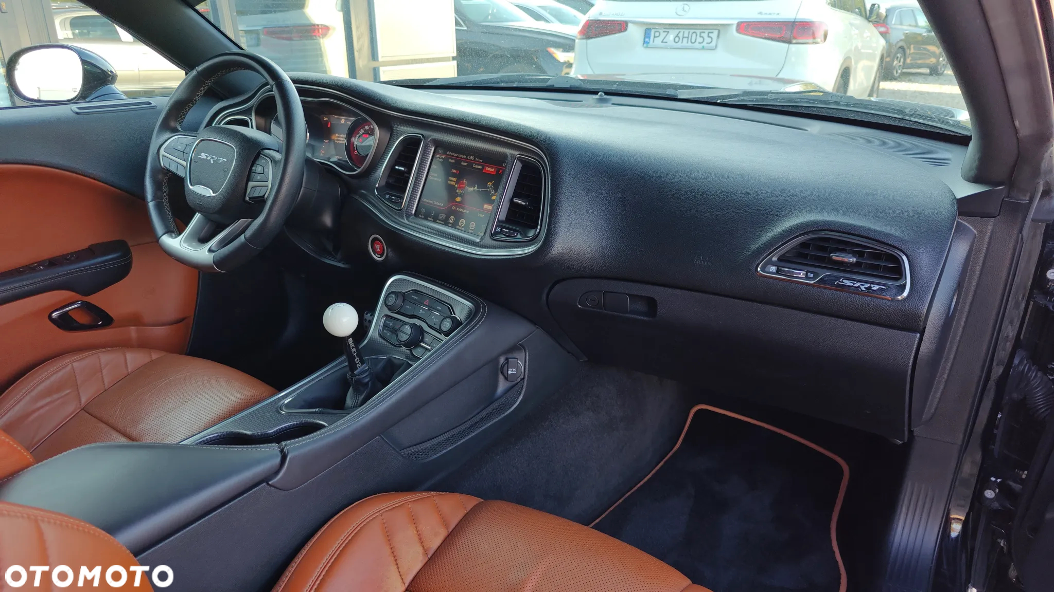 Dodge Challenger - 15