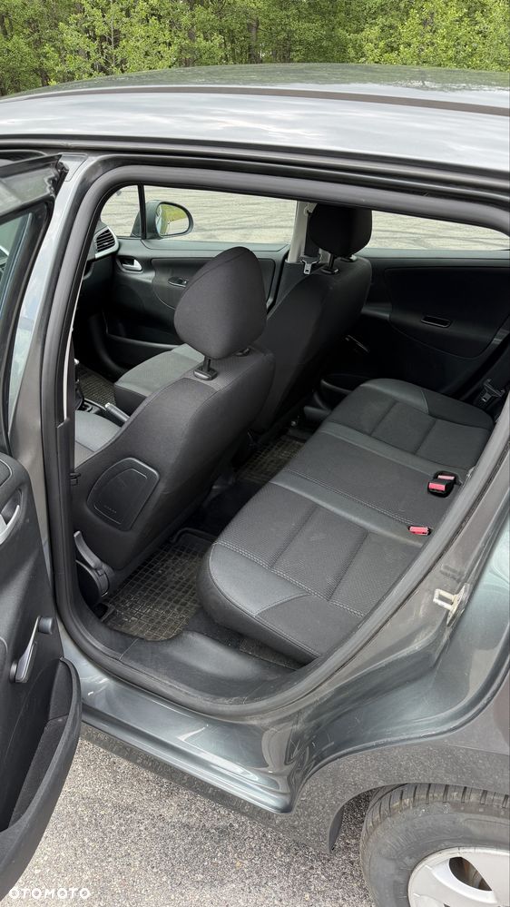 Peugeot 207 - 6