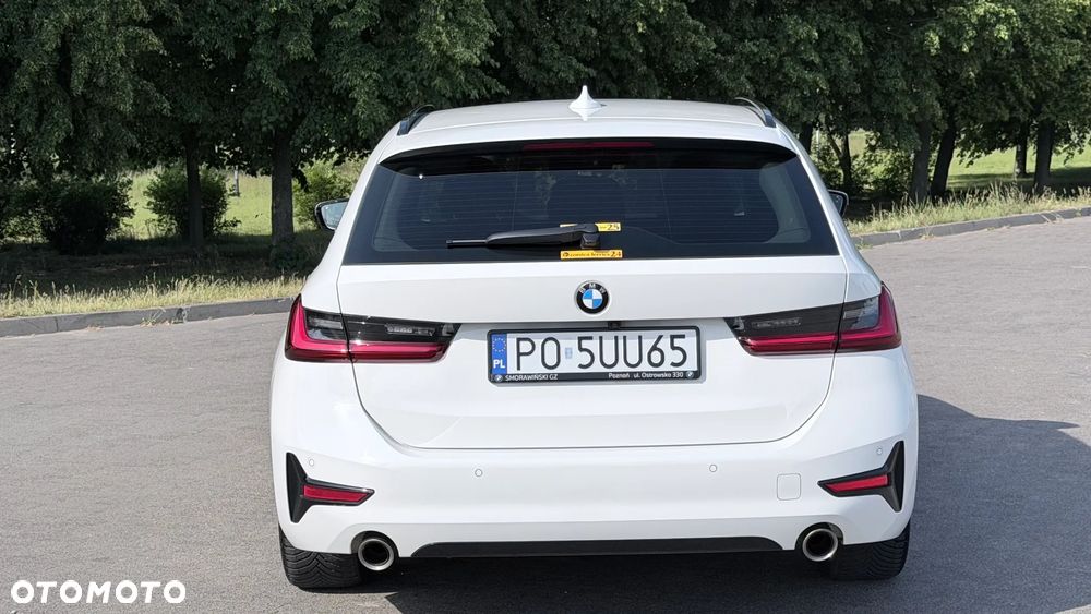 BMW Seria 3 318i Sport Line - 4