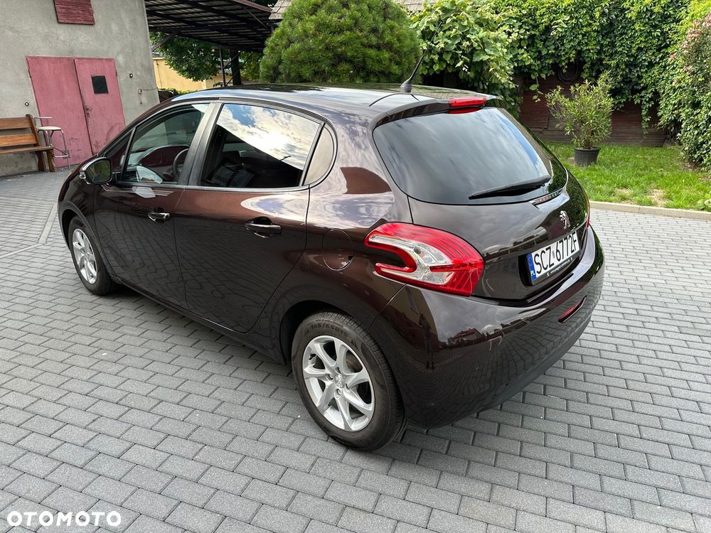 Peugeot 208 1.2 PureTech Style - 10